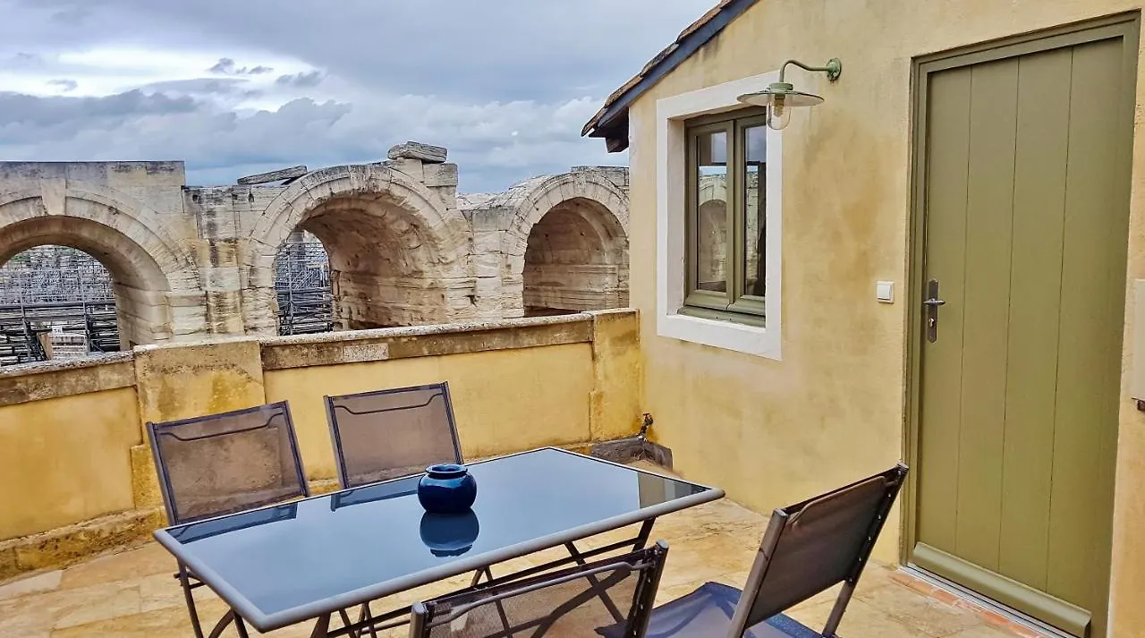 Vue La Plus Haute Sur L'Amphitheatre-Arenes Arles