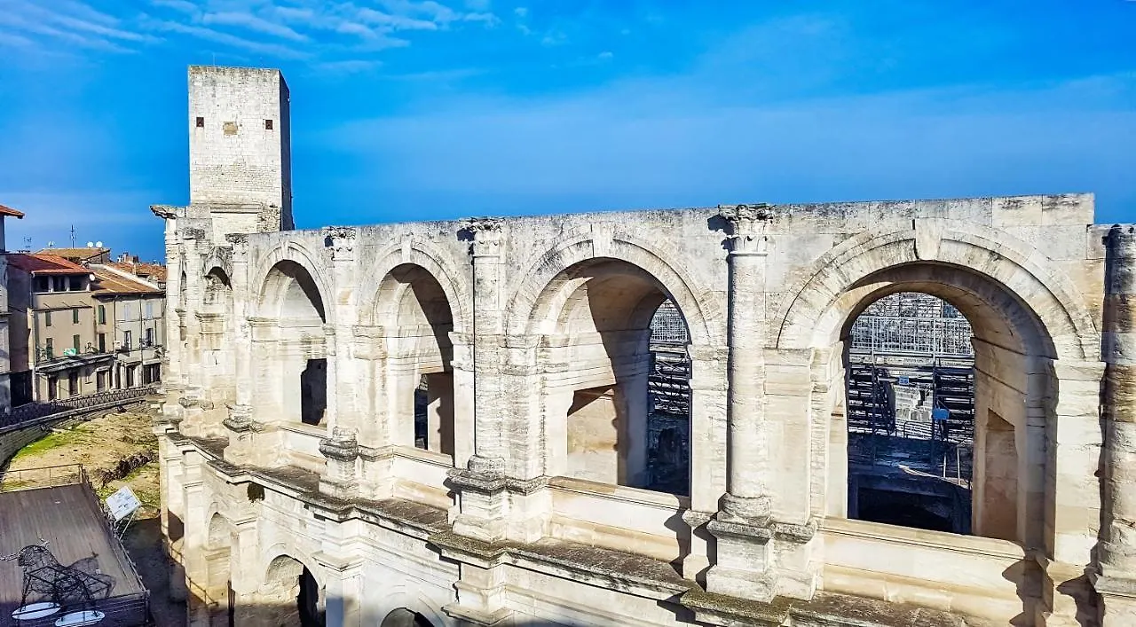 Vue La Plus Haute Sur L'Amphitheatre-Arenes Arles Apartment